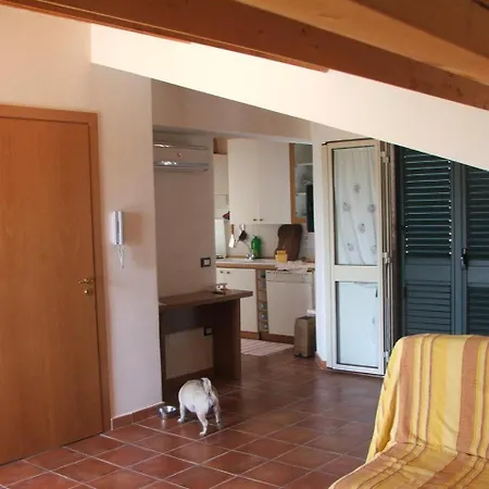 Mansarda Ulivo Apartman *